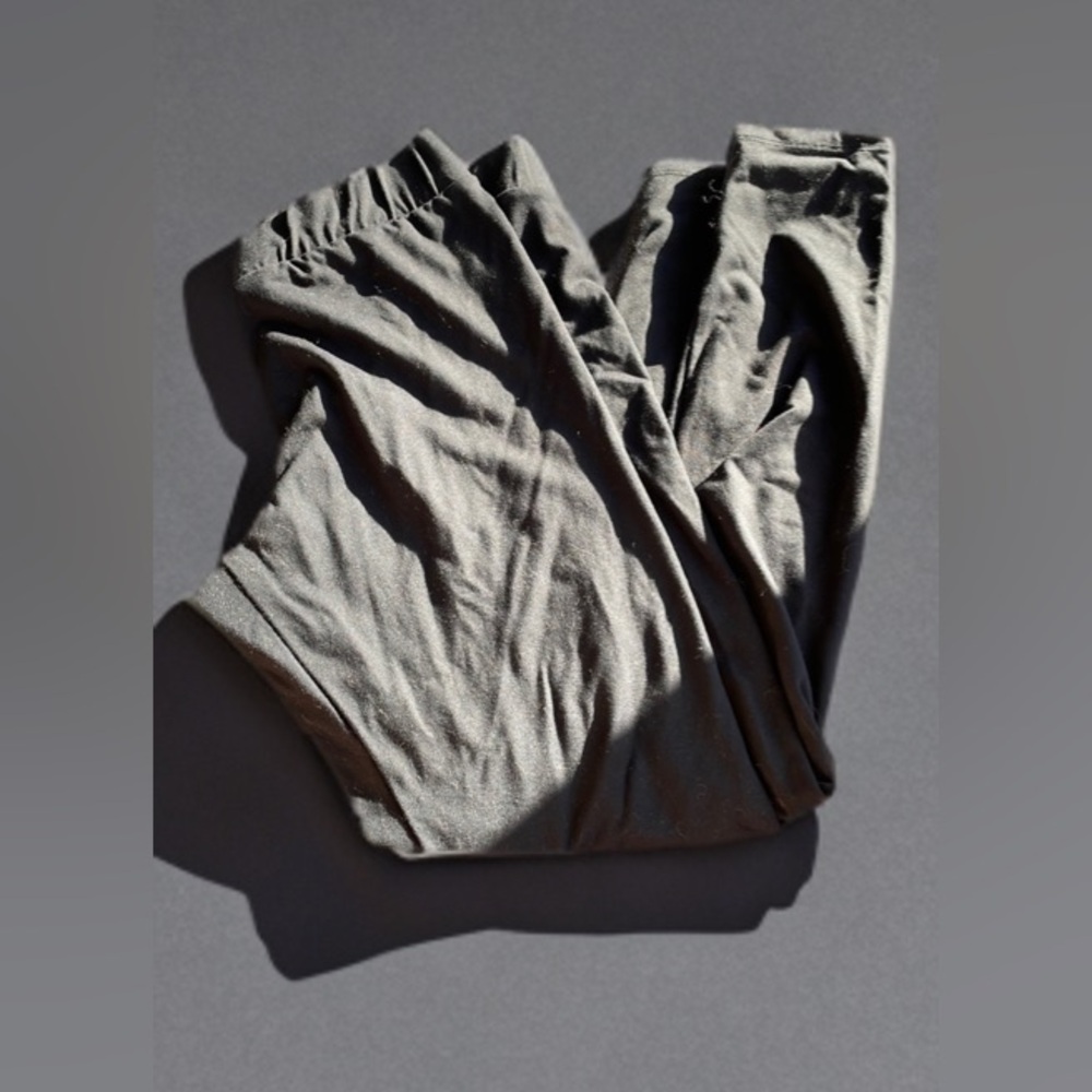Ruhe Nyc leggings size medium​​​​​​​​